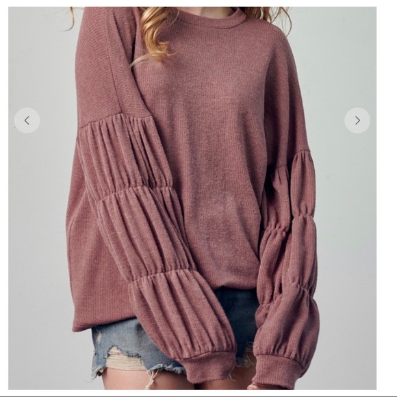 ✨LAST ONES ✨Boho Chic Shirring Detail Sleeves Solid Top - Picture 5 of 5